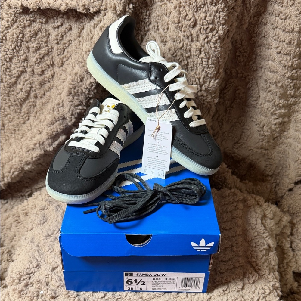 Adidas Women’s Samba OG Black White Sneakers